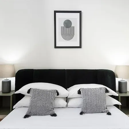 Unyca - Authentic Market In The Heart Of Apartment *